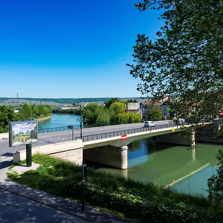 Escale à Bords De Marne Appt 2/4 Pers *